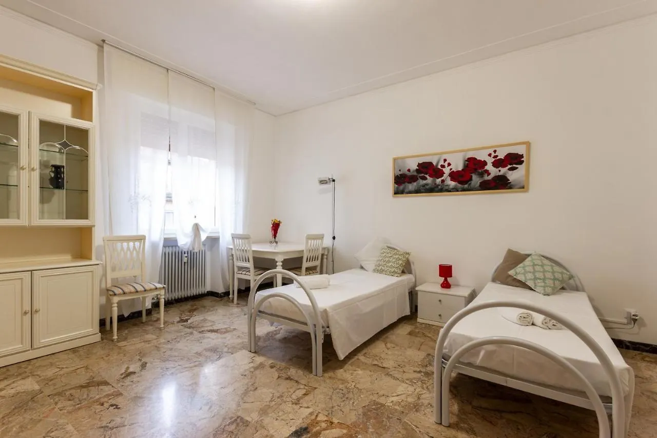 Flower Apartment Mantova Italia