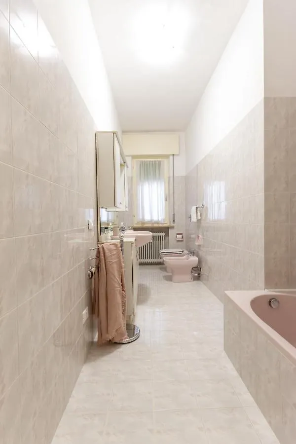 Flower Apartment Mantova